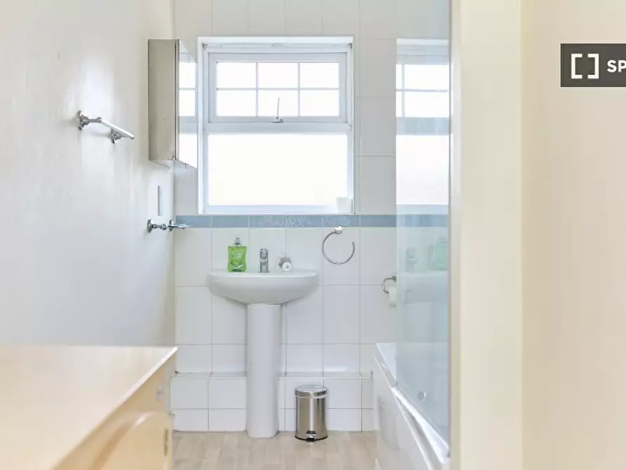 Immagine 15 di Appartamento in affitto  in Butler Close a Barnet