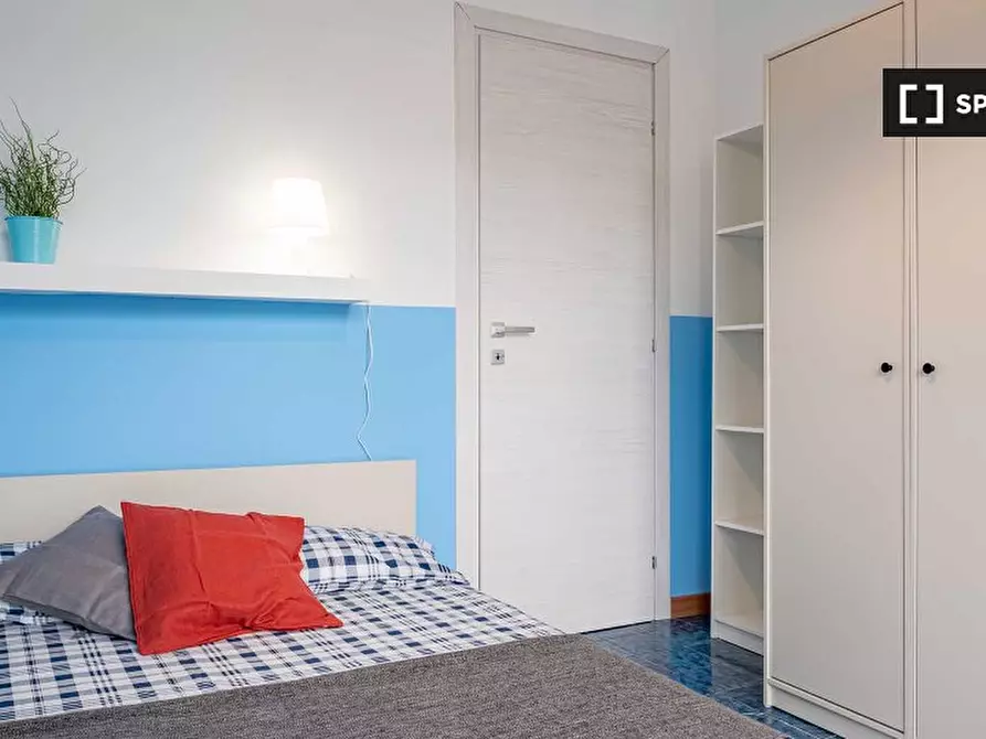 Immagine 1 di Camera condivisa in affitto  in Via Giovanni Cagliero a Milano