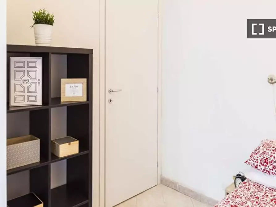 Immagine 5 di Camera condivisa in affitto  in Via Paolo Bassi a Milano