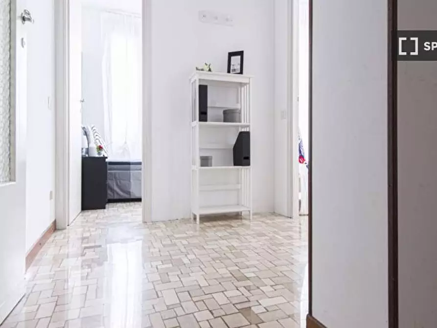 Immagine 15 di Camera condivisa in affitto  in Viale Legioni Romane Milan a Milano