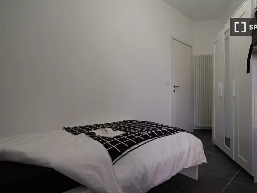 Immagine 4 di Camera condivisa in affitto  in Corso Peschiera a Torino