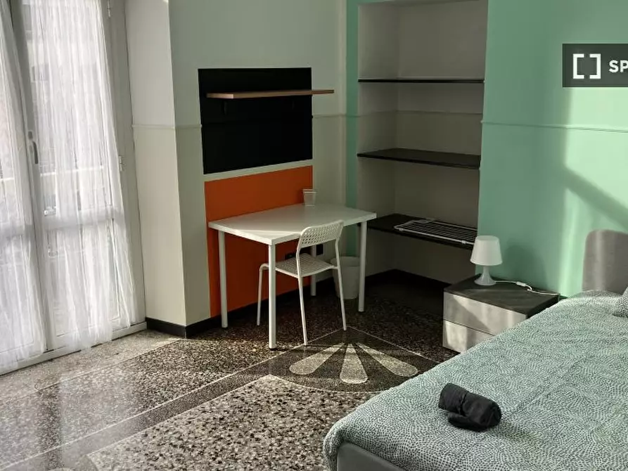 Immagine 9 di Camera condivisa in affitto  in VIA GRAMSCI/7 a Genova