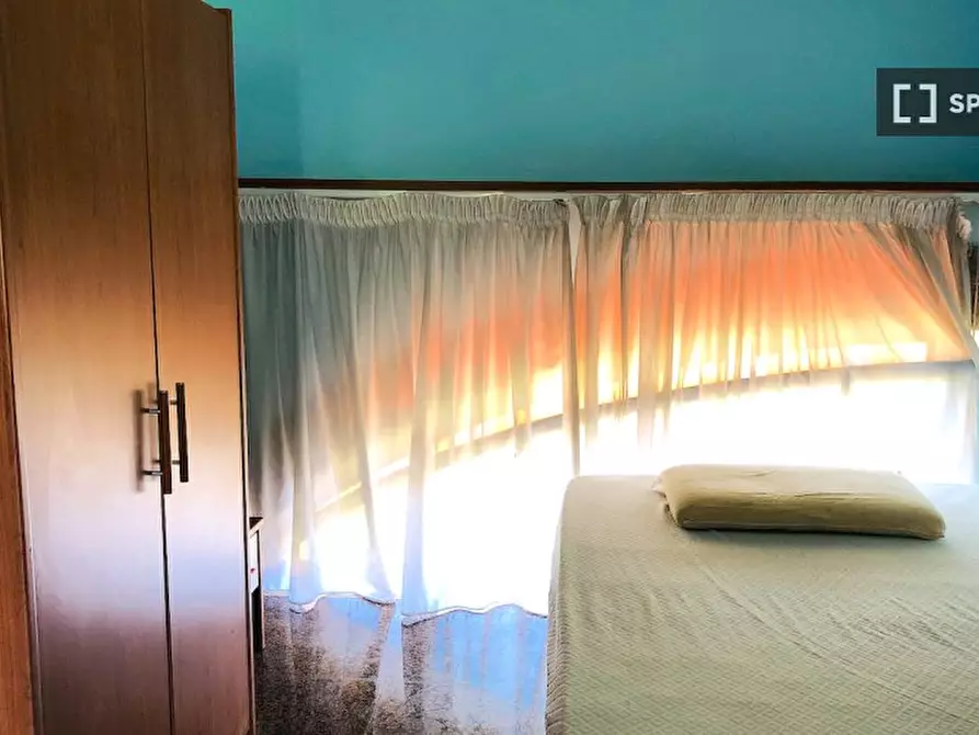 Immagine 1 di Camera condivisa in affitto  in Via Alessandro Brisse a Roma