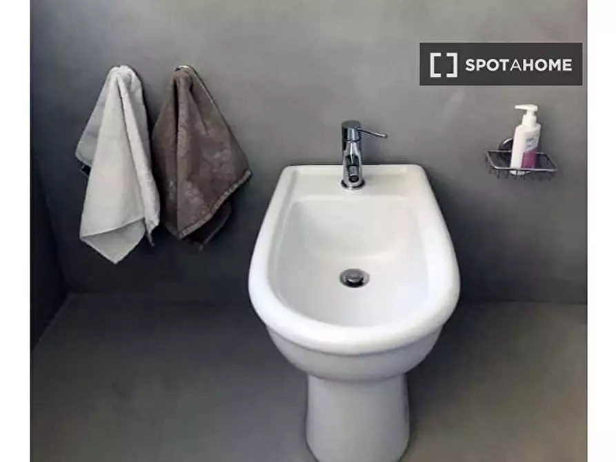 Immagine 16 di Appartamento in affitto  in Via Rovigo a Milano