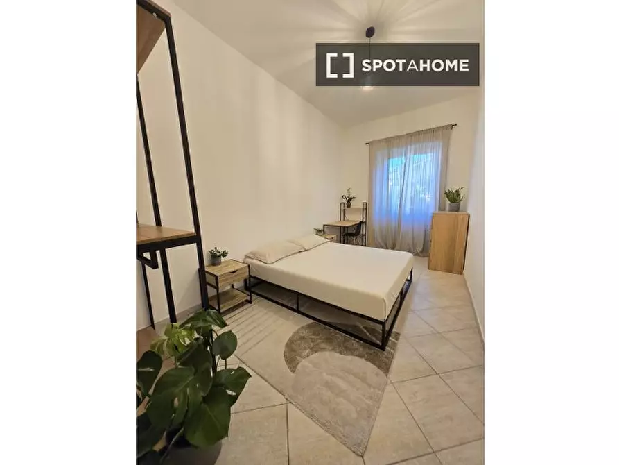 Immagine 3 di Camera condivisa in affitto  in Via Baucina a Roma