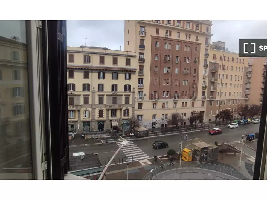 Immagine 11 di Camera condivisa in affitto  in Largo Vercelli a Roma