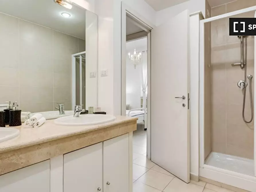 Immagine 4 di Appartamento in affitto  in Via Gualtiero Serafino a Roma