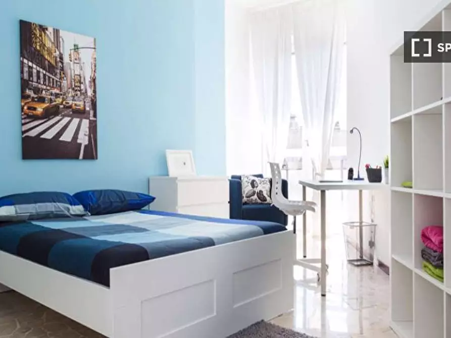 Immagine 3 di Camera condivisa in affitto  in Via Dei Salici Milan a Milano