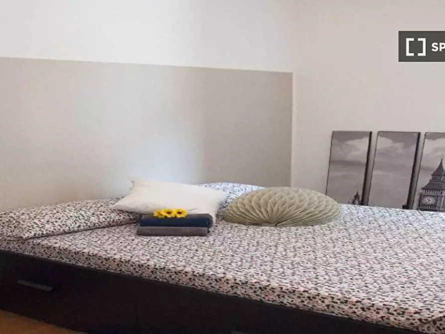 Immagine 3 di Camera condivisa in affitto  in Viale Tunisia a Milano