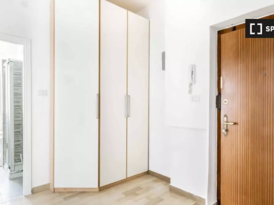 Immagine 12 di Camera condivisa in affitto  in Via degli Astri a Milano