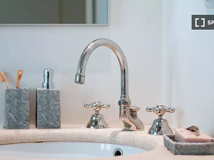 Immagine 13 di Appartamento in affitto  in Via Cesare Battisti a Torino