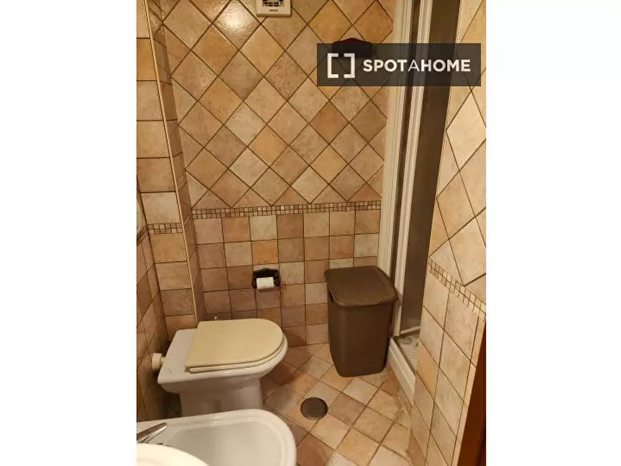 Immagine 15 di Appartamento in affitto  in Via Stefano de Stefani a Roma