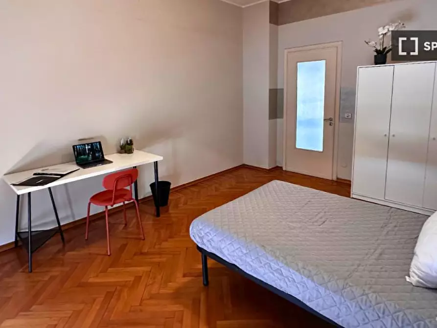 Immagine 6 di Camera condivisa in affitto  in C.so Giulio Cesare a Torino