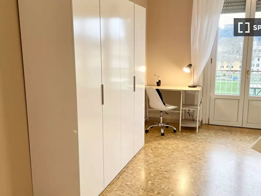 Immagine 5 di Camera condivisa in affitto  in LUNGARNO VESPUCCI a Firenze