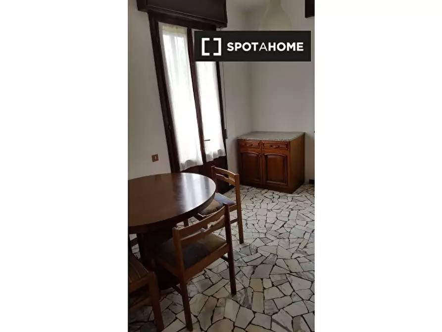 Immagine 9 di Camera condivisa in affitto  in Via Plebiscito a Padova