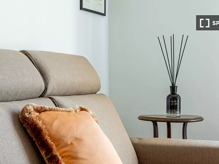 Immagine 12 di Appartamento in affitto  in Piazza Caiazzo a Milano