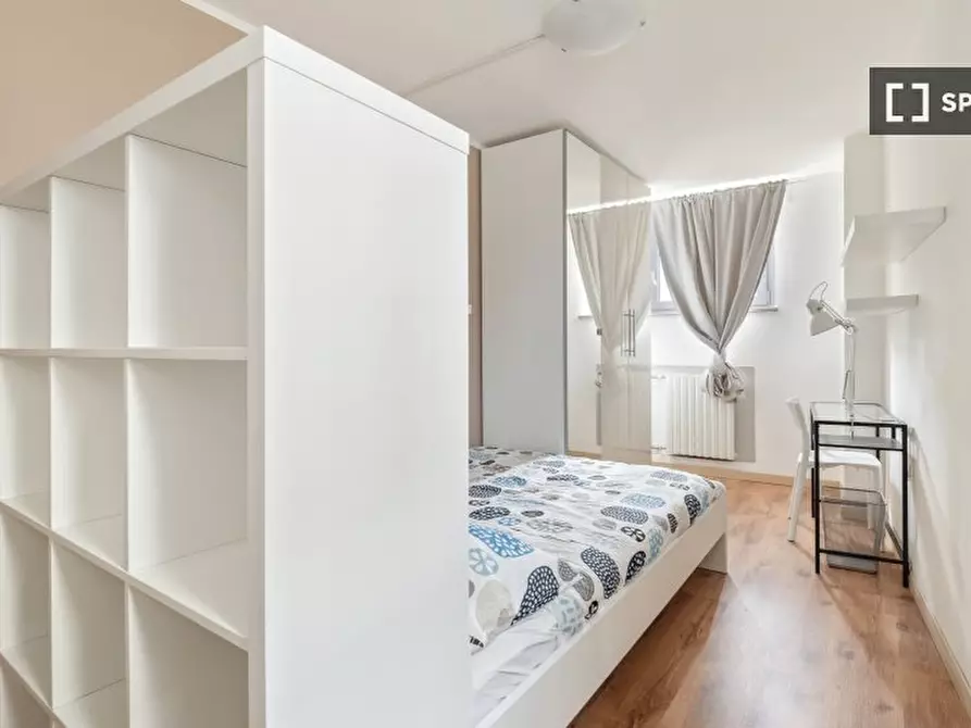 Immagine 3 di Camera condivisa in affitto  in Via Ernesto Breda a Milano