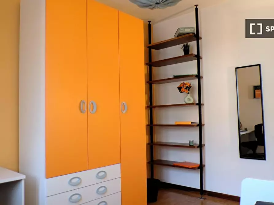 Immagine 12 di Camera condivisa in affitto  in Rodolfo Mondolfo a Bologna