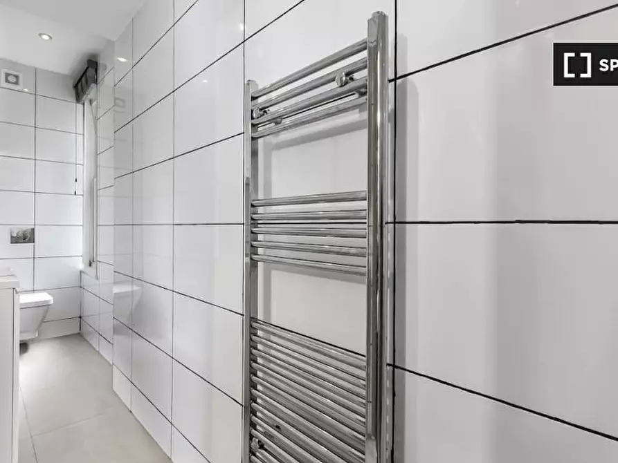 Immagine 19 di Appartamento in affitto  in Flat a Camden Town