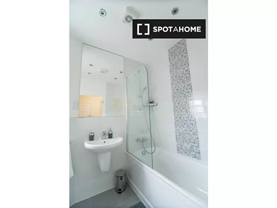 Immagine 8 di Appartamento in affitto  in Station Suites a Watford