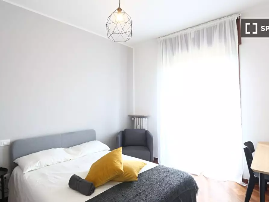 Immagine 2 di Camera condivisa in affitto  in Via Passo Sella a Milano