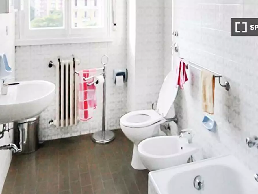 Immagine 13 di Camera condivisa in affitto  in Via Savona a Milano