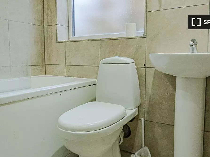 Immagine 8 di Camera condivisa in affitto  in Coldharbour Ln a Lambeth