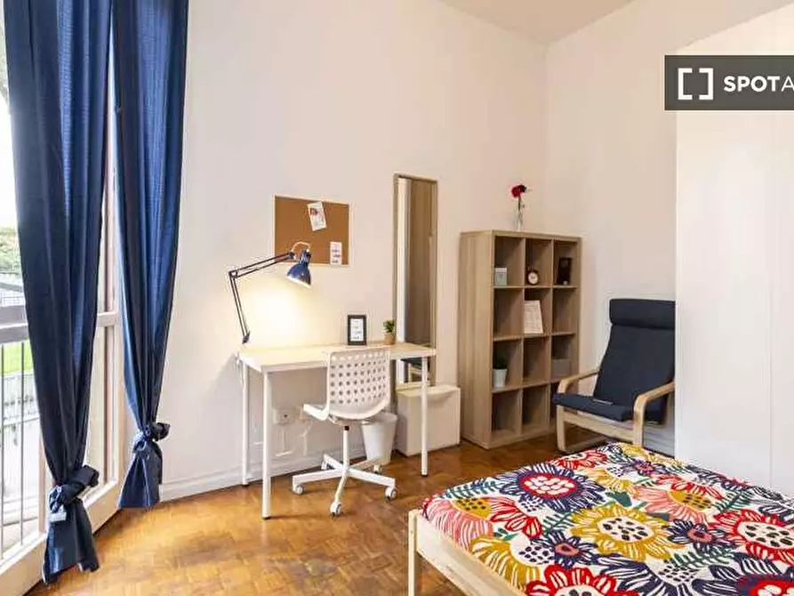 Immagine 1 di Camera condivisa in affitto  in Via Sulmona a Milano