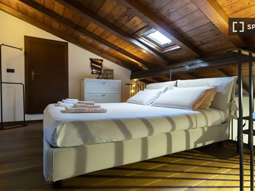 Immagine 5 di Appartamento in affitto  in Via Piella a Bologna