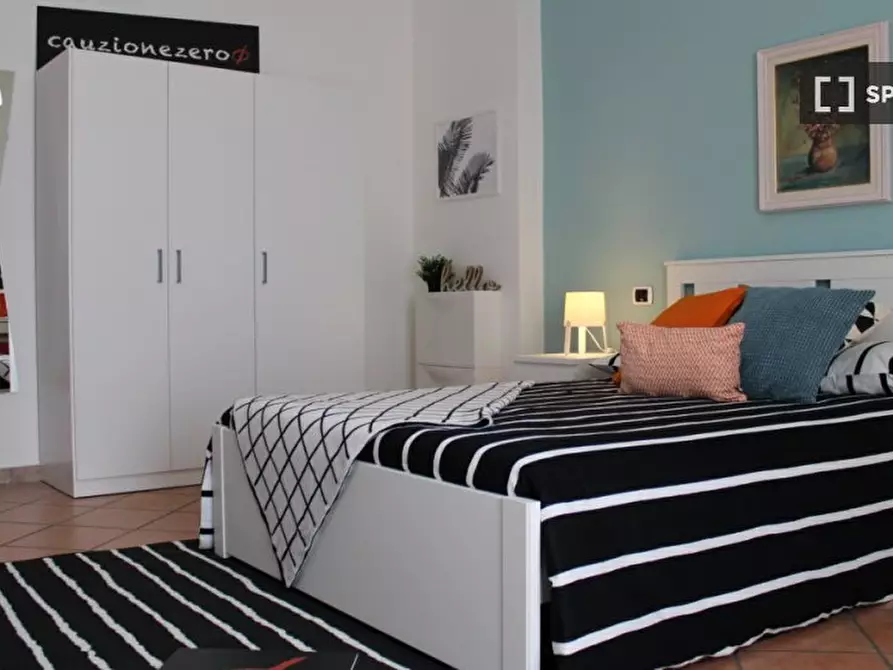 Immagine 1 di Camera condivisa in affitto  in Ambaraga a Brescia