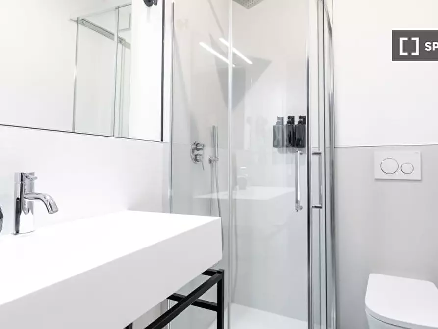 Immagine 11 di Ufficio in affitto  in Via Tartini a Milano