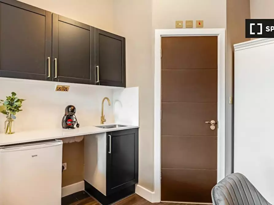 Immagine 13 di Ufficio in affitto  in High Rd a Tottenham