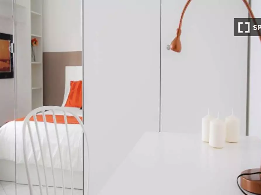 Immagine 6 di Camera condivisa in affitto  in Viale Ortles a Milano