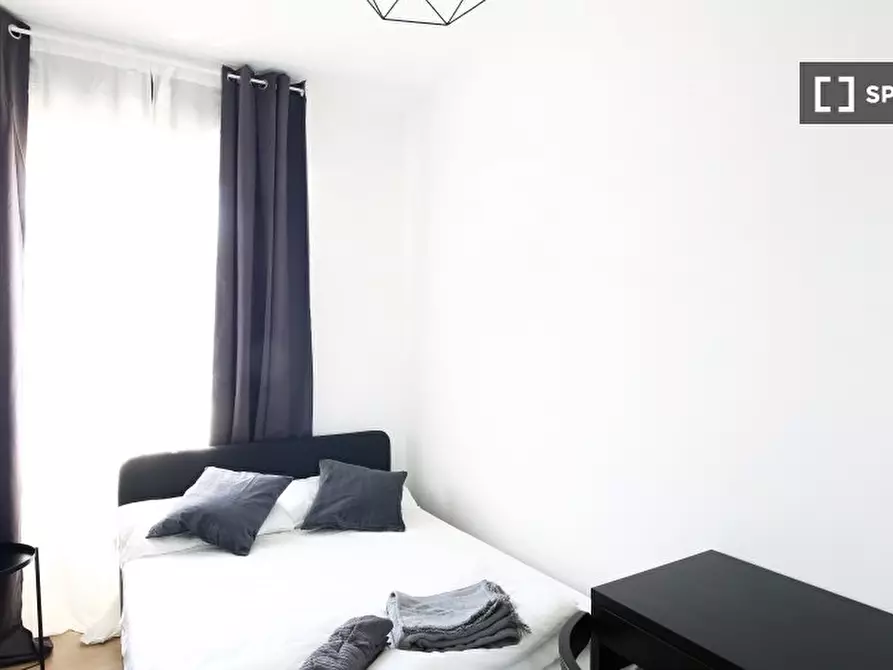 Immagine 2 di Camera condivisa in affitto  in Via Benjamin Constant a Milano