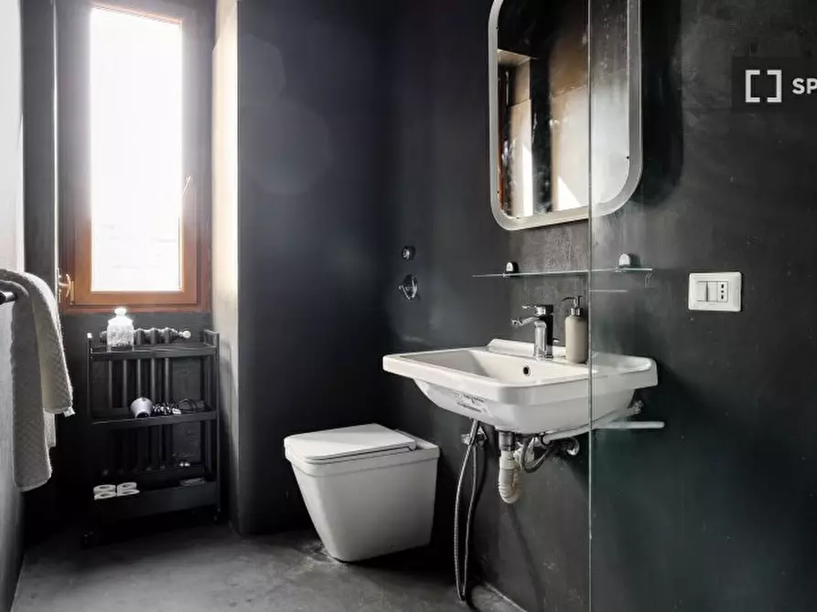 Immagine 11 di Appartamento in affitto  in Via Giovanni Battista Sammartini a Milano