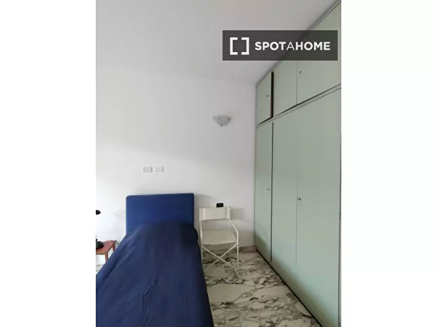 Immagine 4 di Camera condivisa in affitto  in Via Luigi Sacco a Milano
