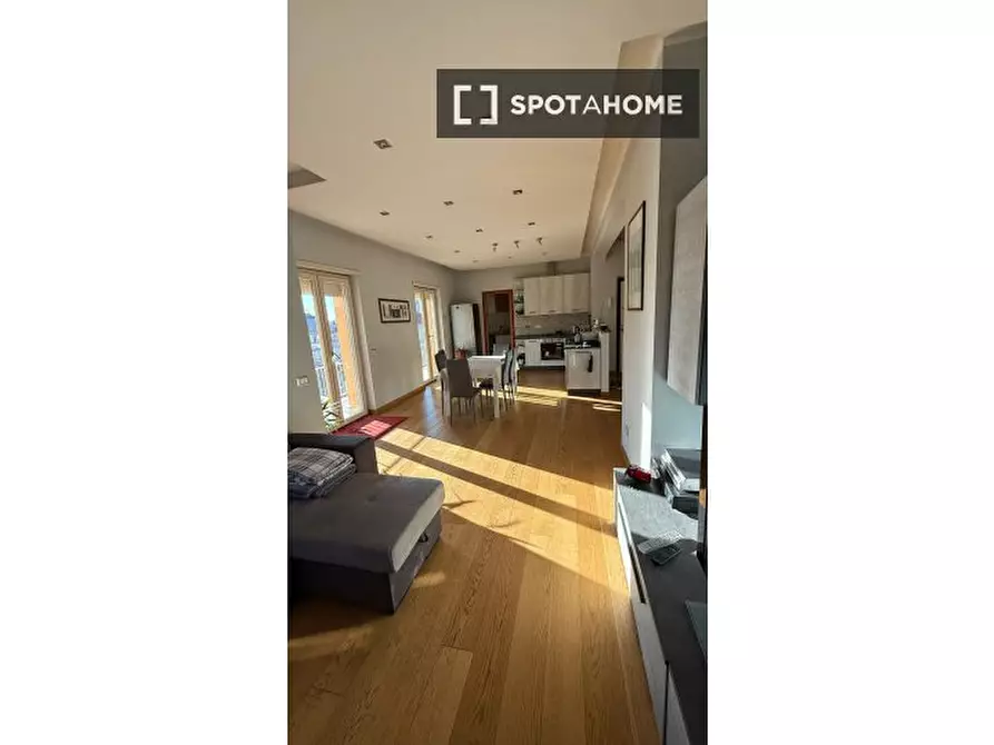 Immagine 8 di Camera condivisa in affitto  in V. Collatina a Roma