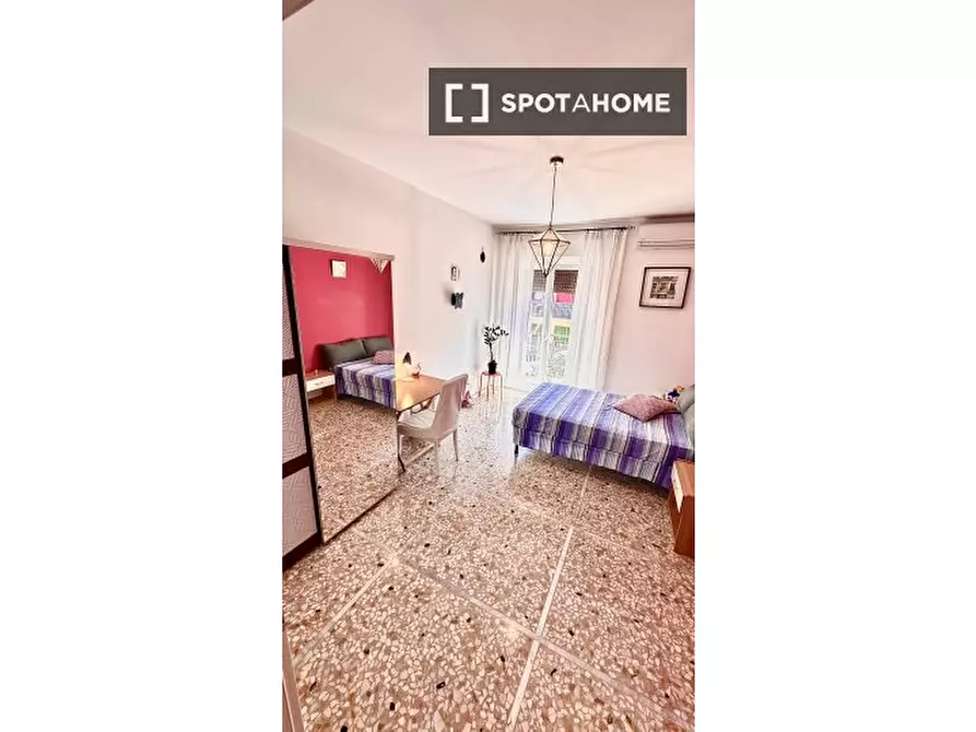 Immagine 1 di Camera condivisa in affitto  in Via Riccardo Pitteri a Roma