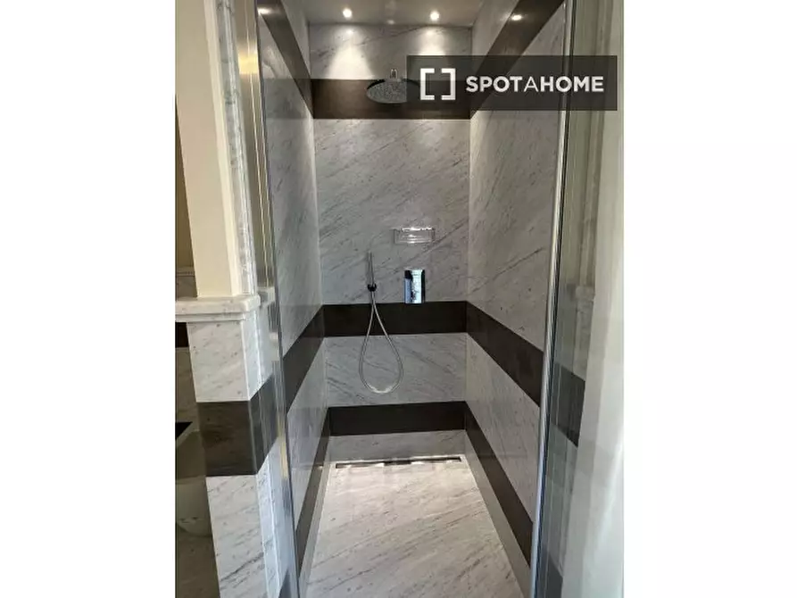 Immagine 11 di Ufficio in affitto  in Via dei Brunelleschi a Firenze