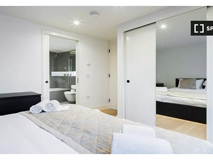 Immagine 11 di Appartamento in affitto  in Apartment 3, 23-27 Hatton Wall, Holborn a Camden Town