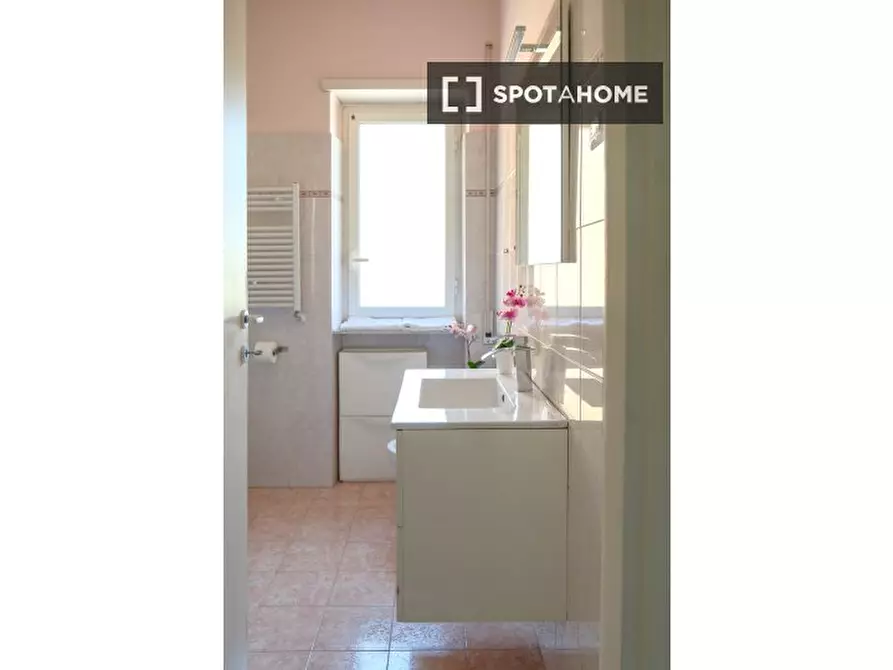 Immagine 10 di Appartamento in affitto  in Via dei Bichi a Roma