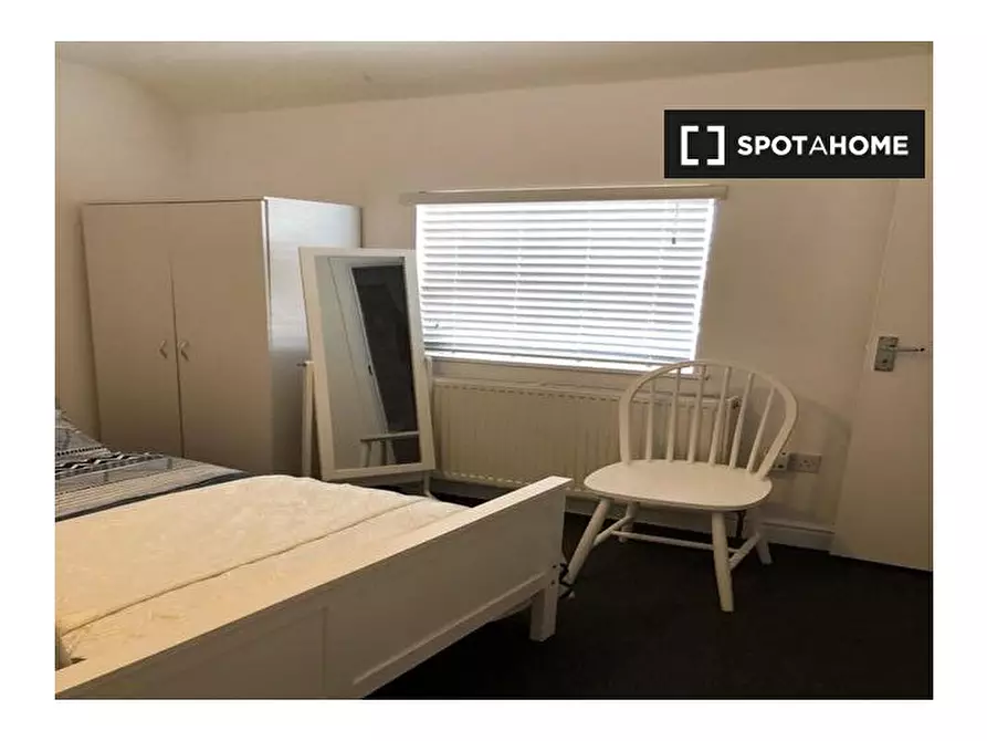 Immagine 9 di Camera condivisa in affitto  in Froissart Rd a Eltham