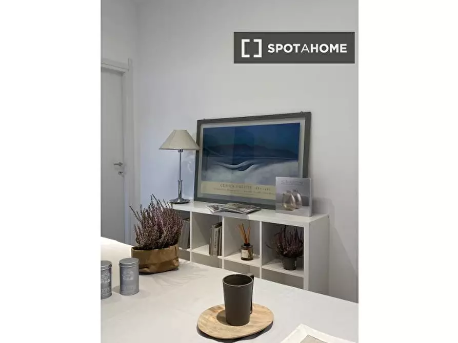 Immagine 12 di Camera condivisa in affitto  in Giovanni Maria a Milano