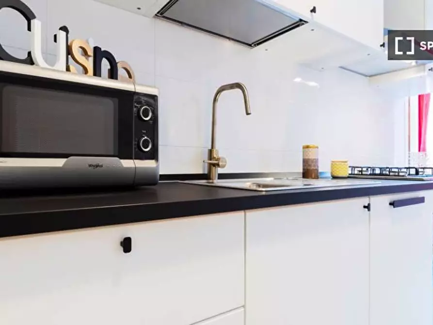 Immagine 10 di Camera condivisa in affitto  in Via Natale Battaglia a Milano