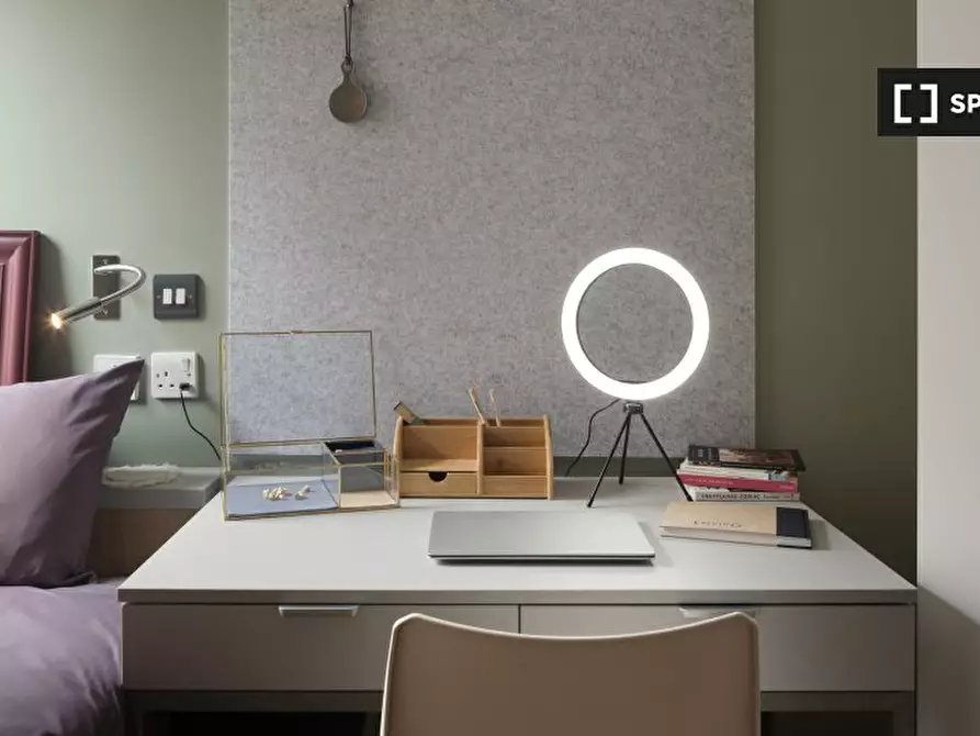 Immagine 3 di Ufficio in affitto  in Fieldgate St a Poplar