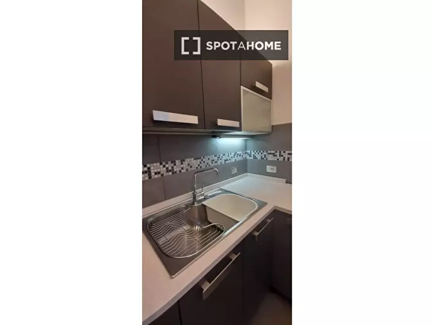 Immagine 18 di Camera condivisa in affitto  in Via di Santa Lucia a Firenze