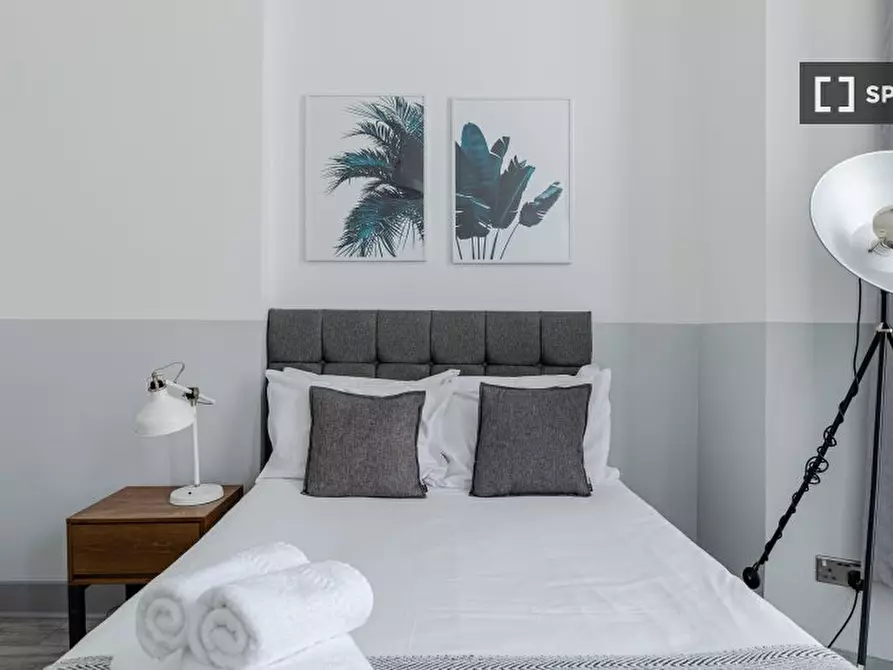 Immagine 12 di Appartamento in affitto  in Apartment a Kensington