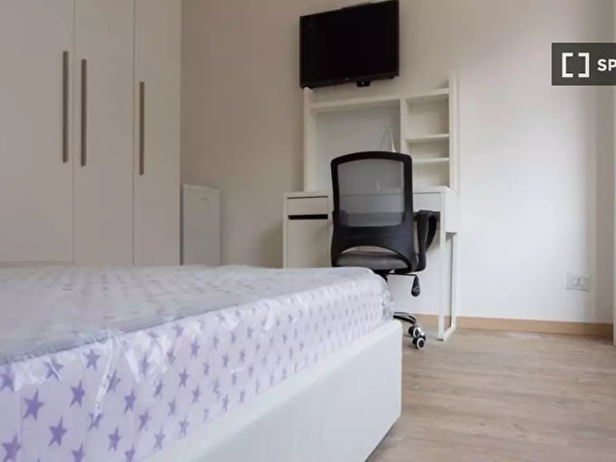 Immagine 5 di Camera condivisa in affitto  in VIA STRADIVARI a Milano