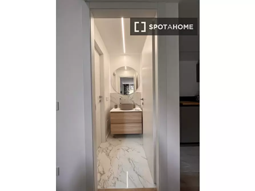 Immagine 9 di Ufficio in affitto  in Via Oglio a Milano