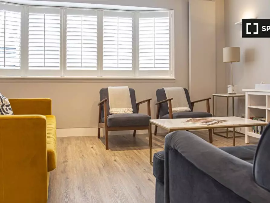 Immagine 8 di Appartamento in affitto  in Livonia Street a 